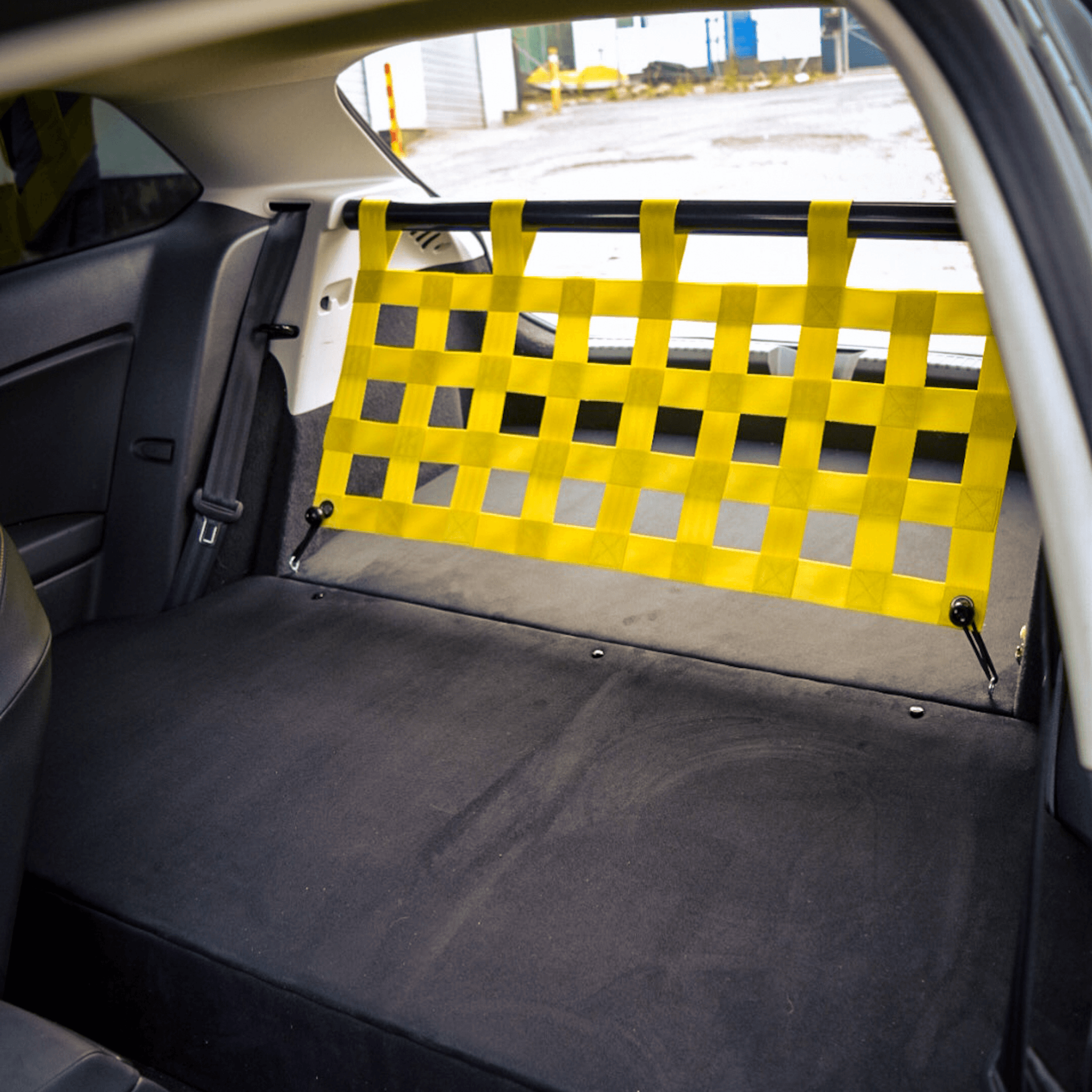 Seat Leon Mk3 Cupra 5F Strut bar and Cargo net cargo-nets.co.uk