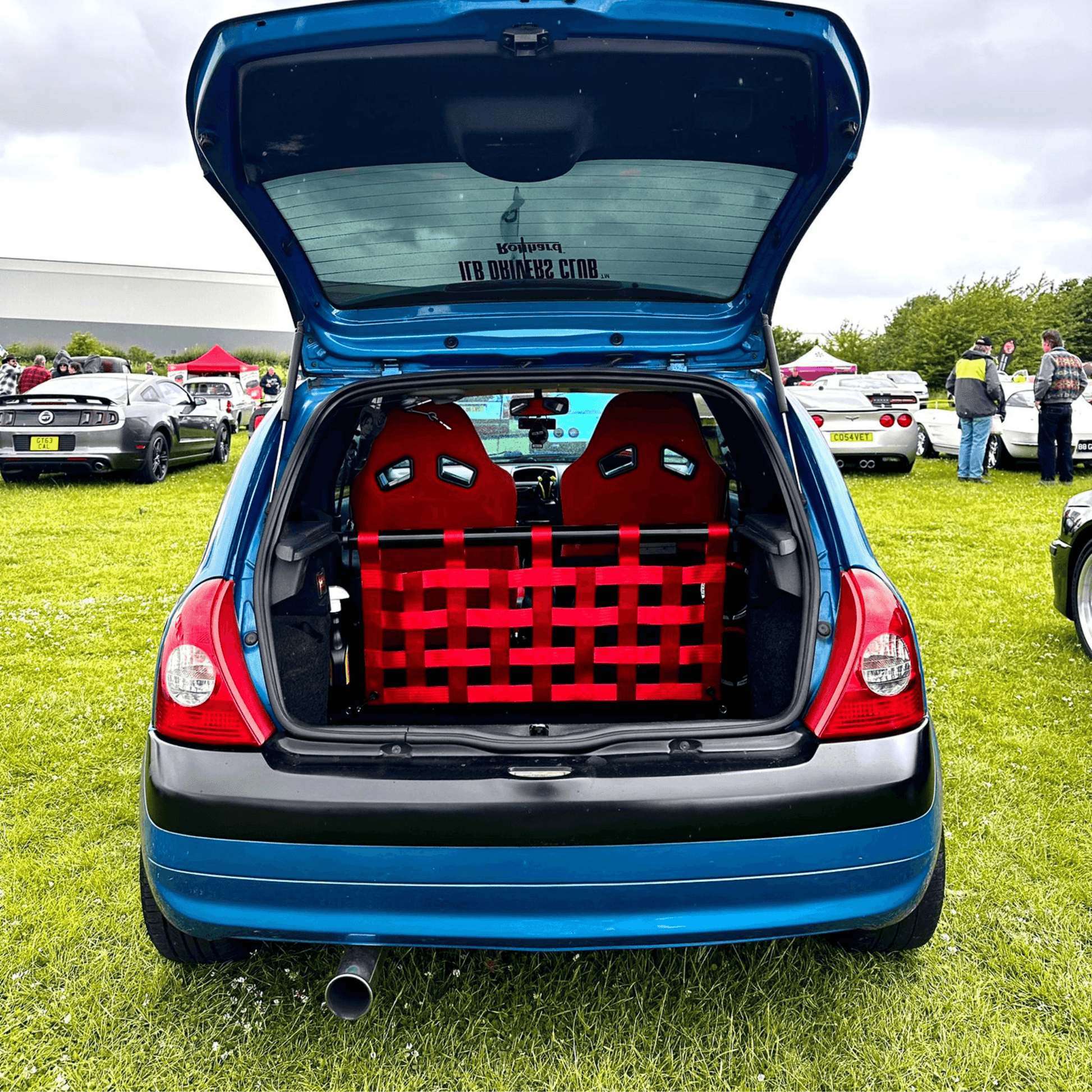 Renault Clio Mk2 RS 172 182 Strut bar and Cargo net cargo-nets.co.uk