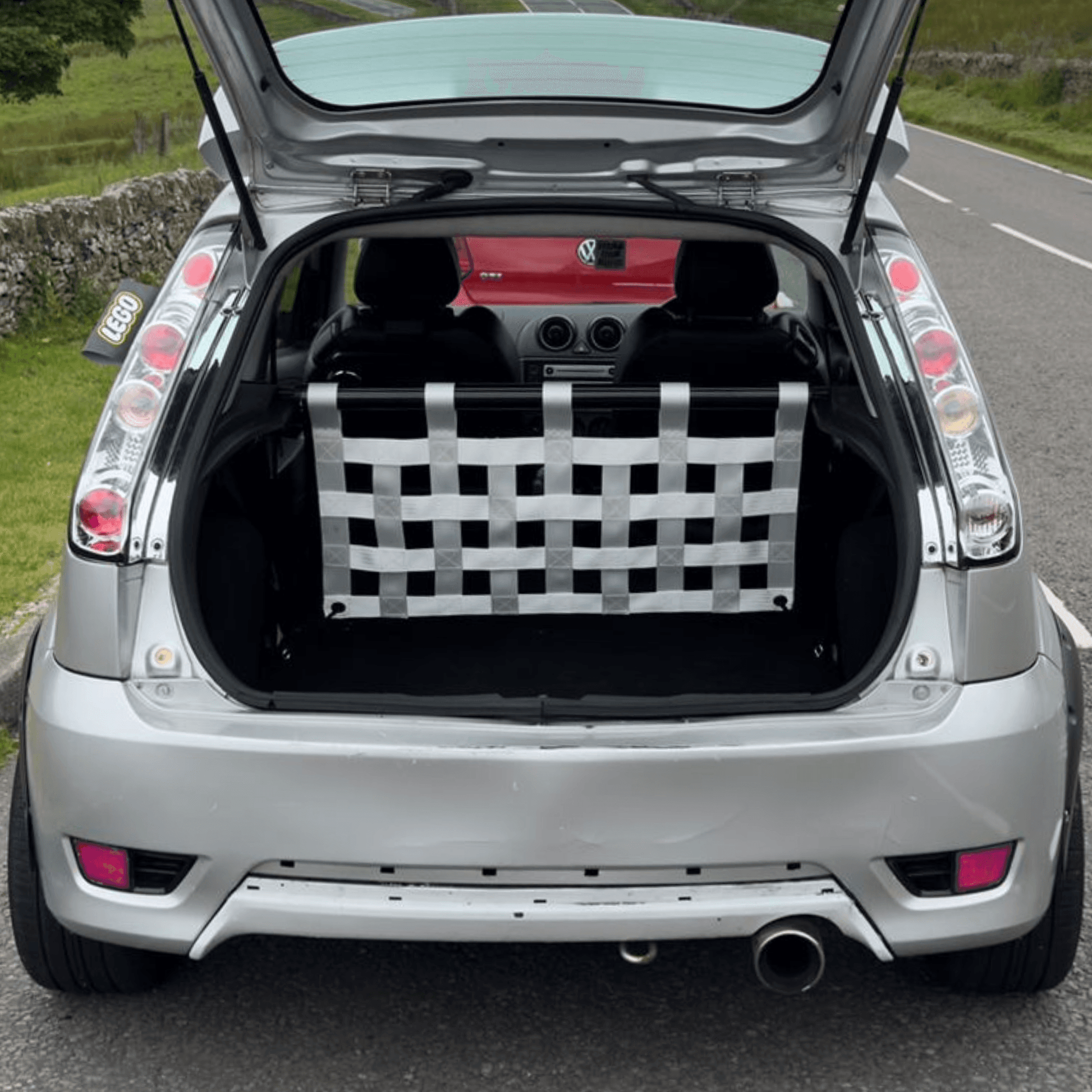 Ford Fiesta Mk6 ST150 Strut bar and Cargo net cargo-nets.co.uk