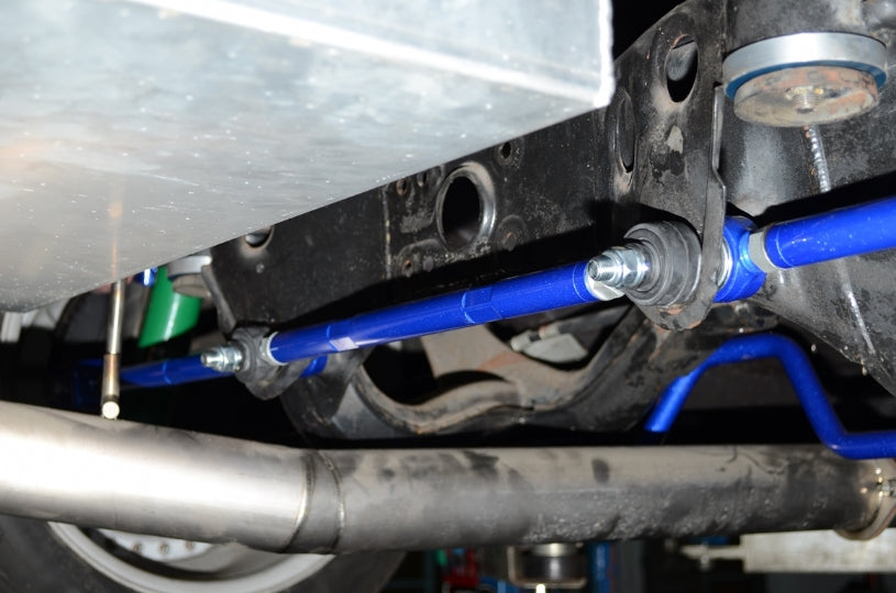 HARDRACE REAR SUB FRAME SUPPORT BAR HardRace
