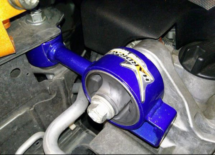 HARDRACE ENGINE MOUNT - RIGHT HardRace
