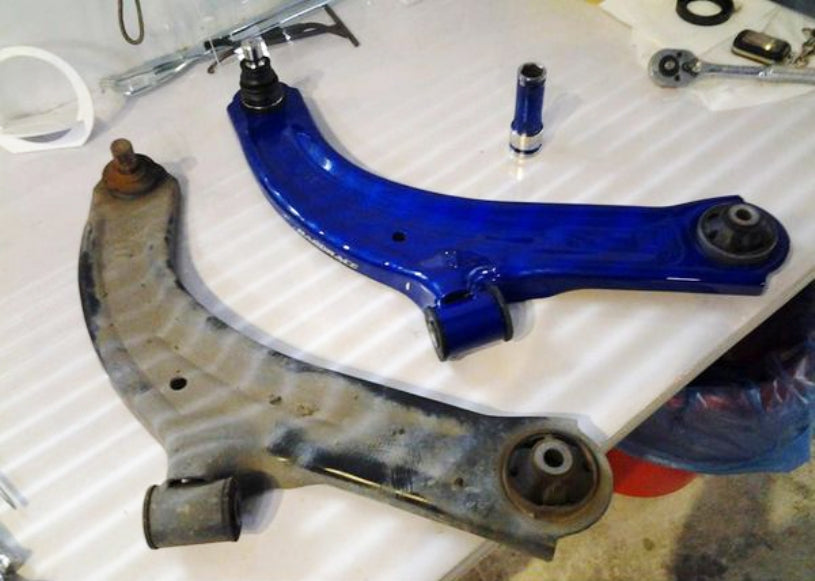 HARDRACE FRONT LOWER CONTROL ARM HardRace