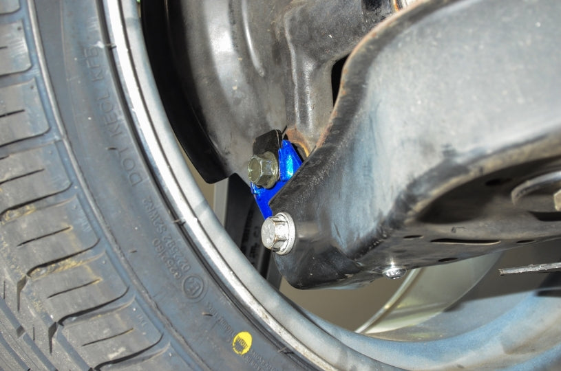 HARDRACE REAR ARM LOWERING KIT HardRace