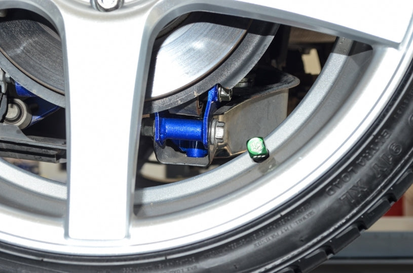 HARDRACE REAR ARM LOWERING KIT HardRace