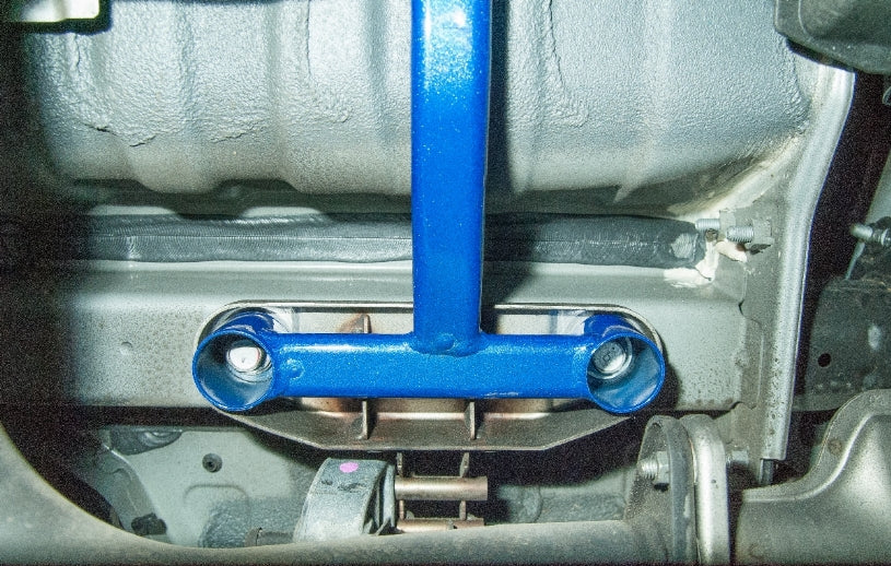 HARDRACE REAR LOWER BRACE HardRace
