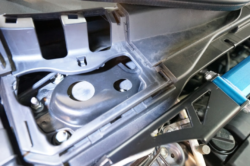 HARDRACE FRONT STRUT BRACE HardRace