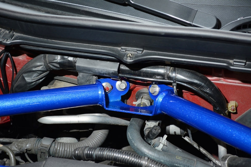 HARDRACE FRONT STRUT BRACE HardRace