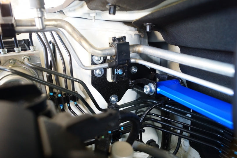 HARDRACE FRONT STRUT BRACE HardRace