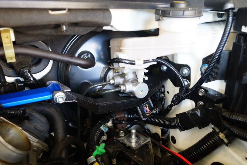 HARDRACE FRONT STRUT BRACE HardRace