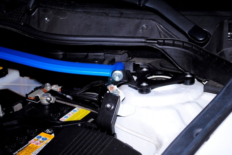 HARDRACE FRONT STRUT BRACE HardRace