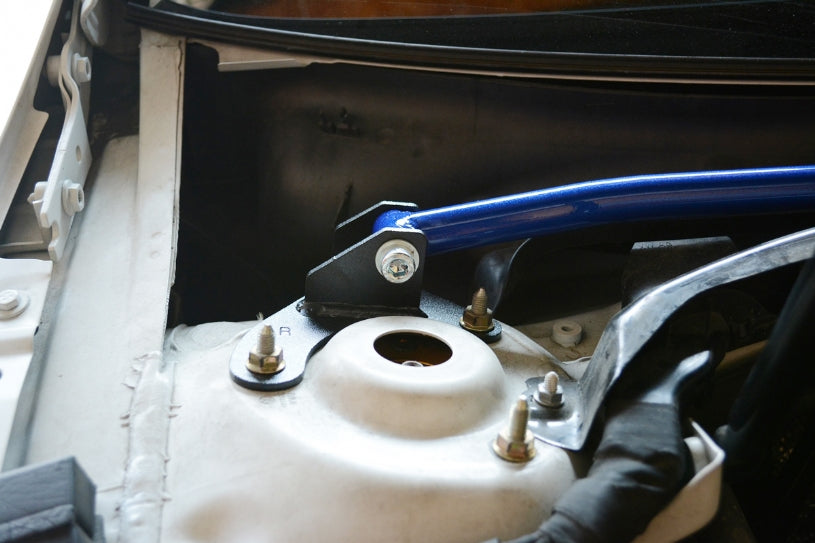 HARDRACE FRONT STRUT BRACE HardRace