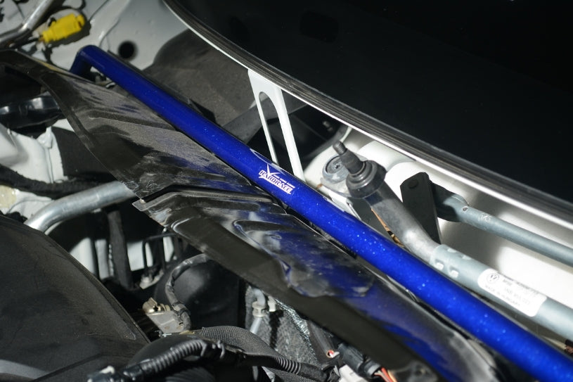 HARDRACE FRONT STRUT BRACE HardRace
