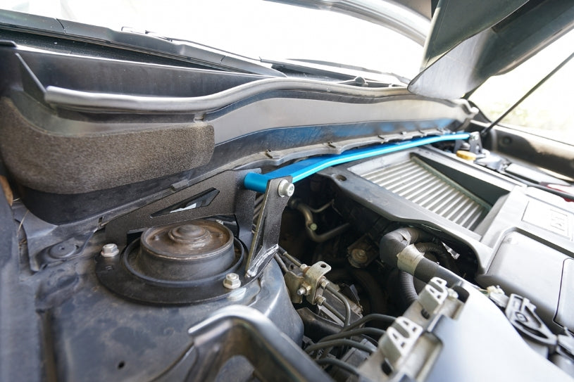 HARDRACE FRONT STRUT BRACE HardRace