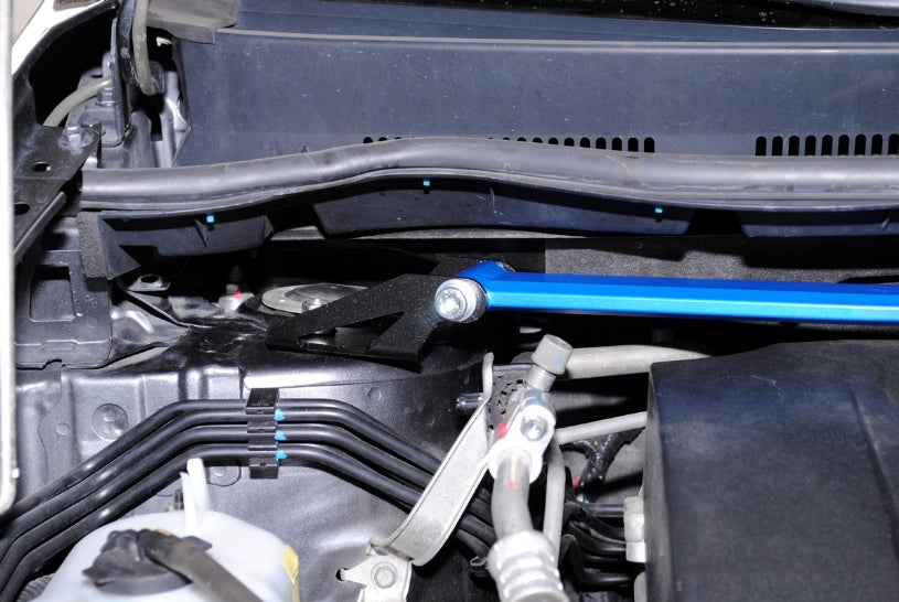 HARDRACE FRONT STRUT BRACE HardRace