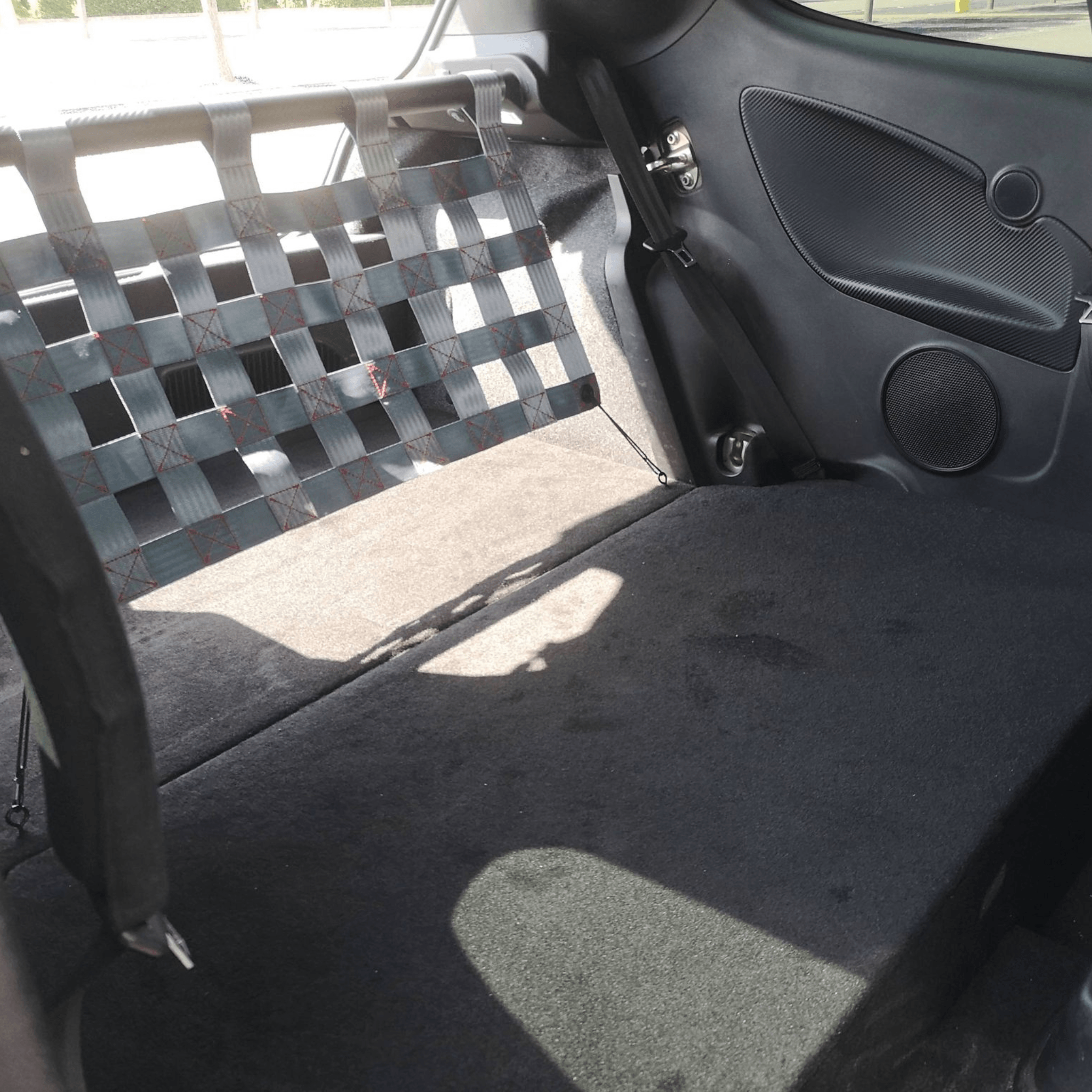 Alfa Romeo MiTo Strut bar and Cargo net cargo-nets.co.uk