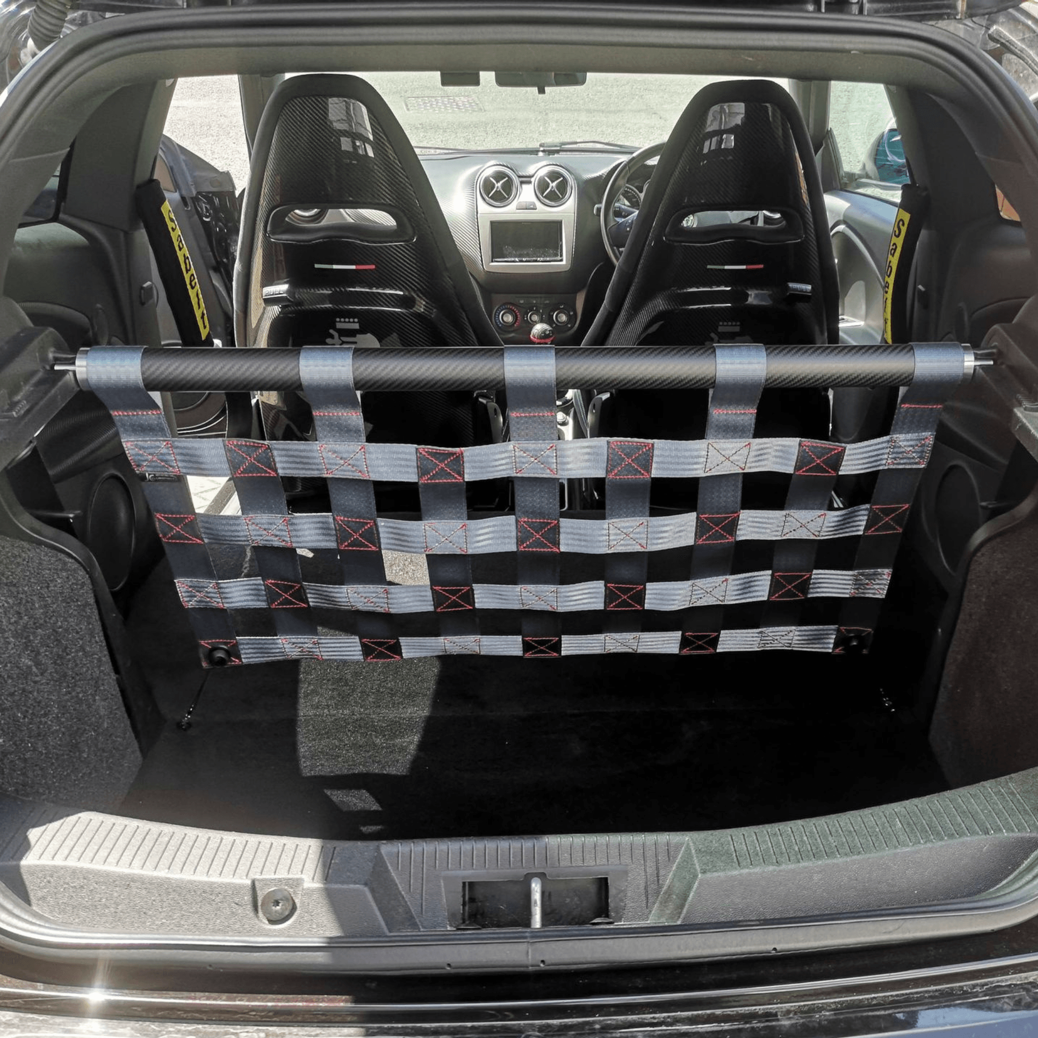 Alfa Romeo MiTo Strut bar and Cargo net cargo-nets.co.uk