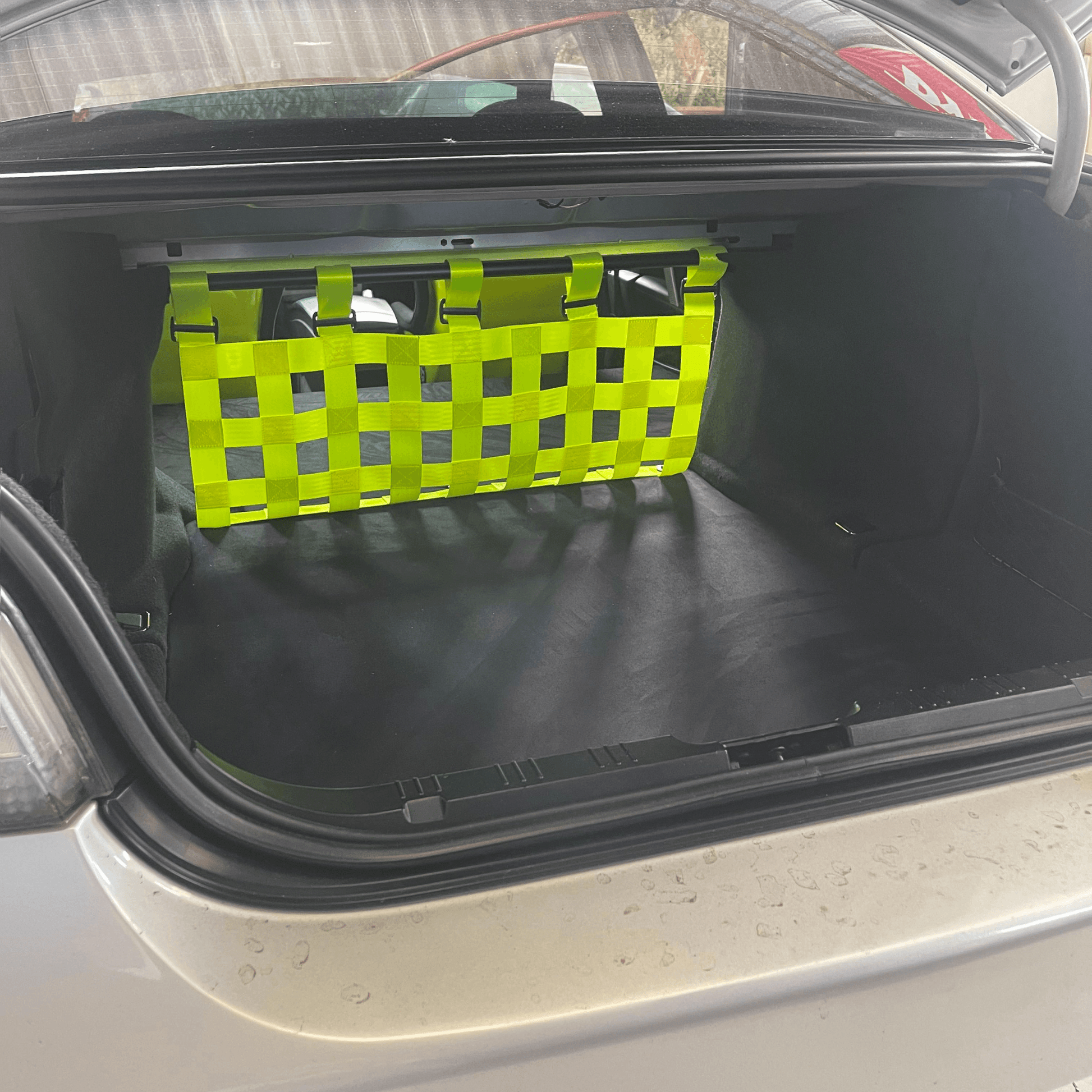 BMW 5 Series E60 M5 Strut bar and Cargo net cargo-nets.co.uk