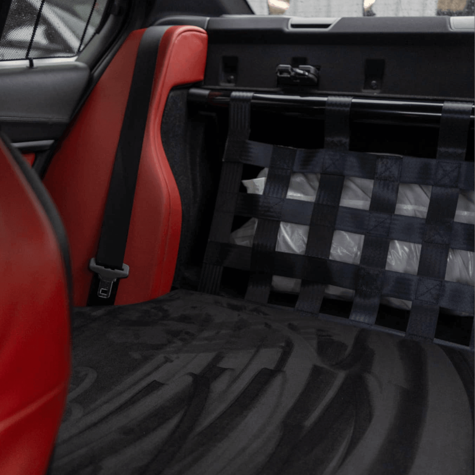 BMW 4 Series F82 M4 Strut bar and Cargo net cargo-nets.co.uk