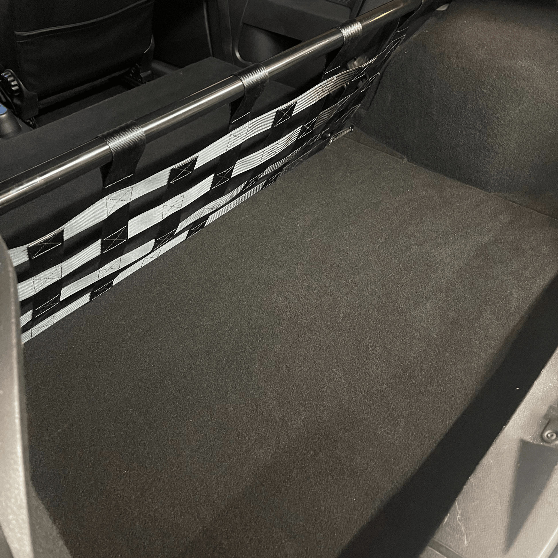 Ford Fiesta Mk6 ST150 Strut bar and Cargo net cargo-nets.co.uk