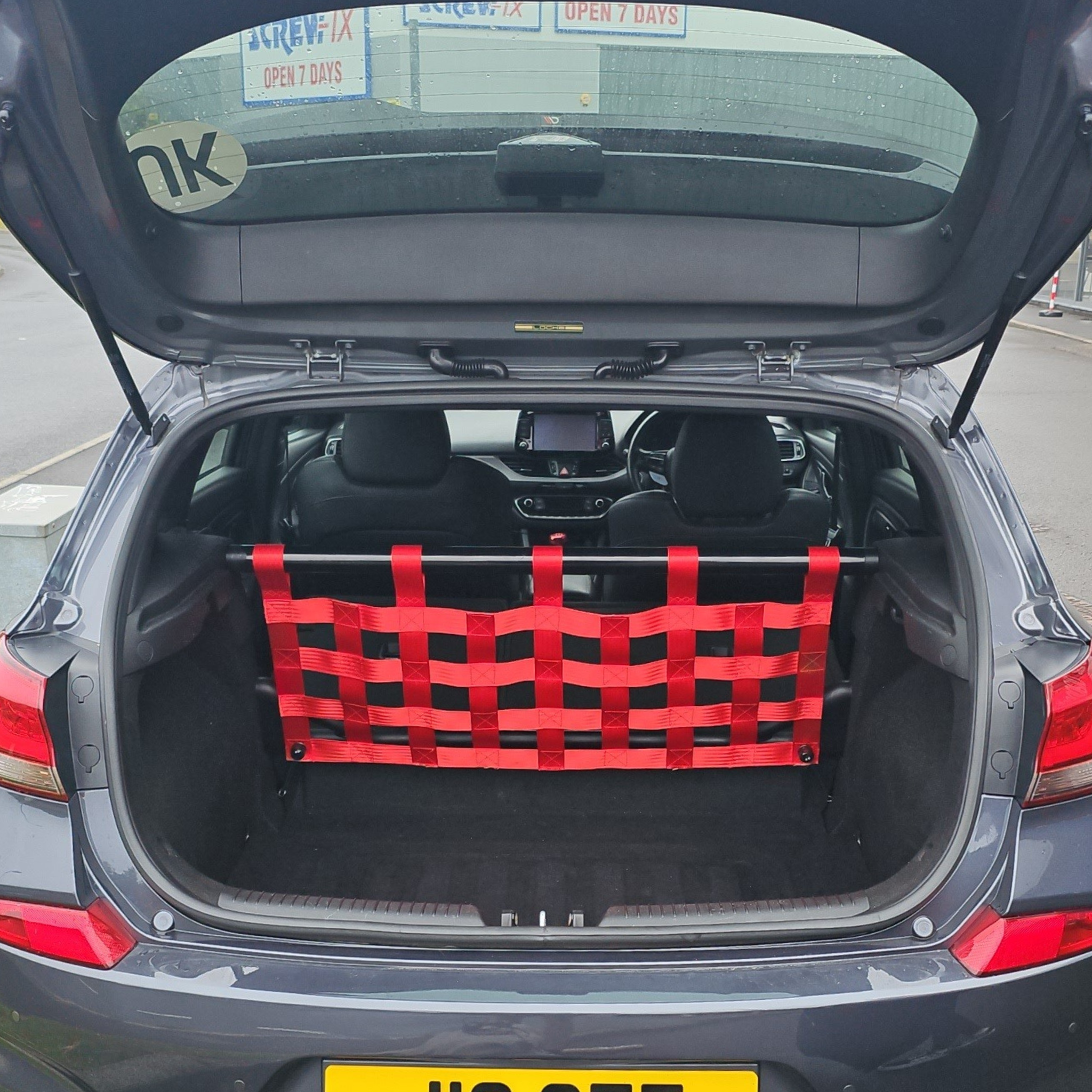 Hyundai i30N Strut bar and Cargo net cargo-nets.co.uk