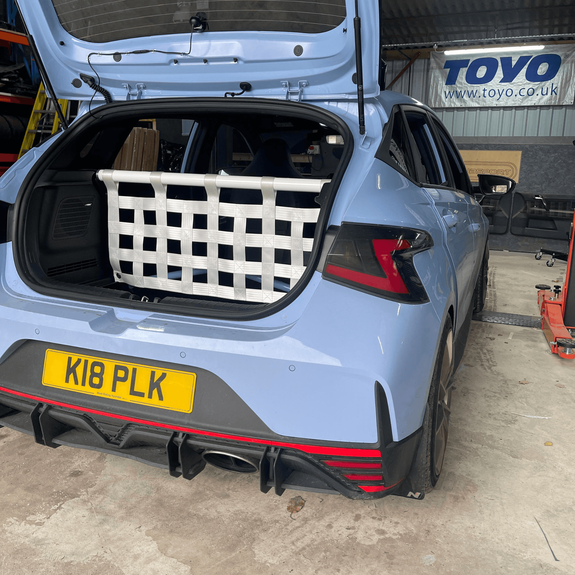 Hyundai i20N Strut bar and Cargo net cargo-nets.co.uk