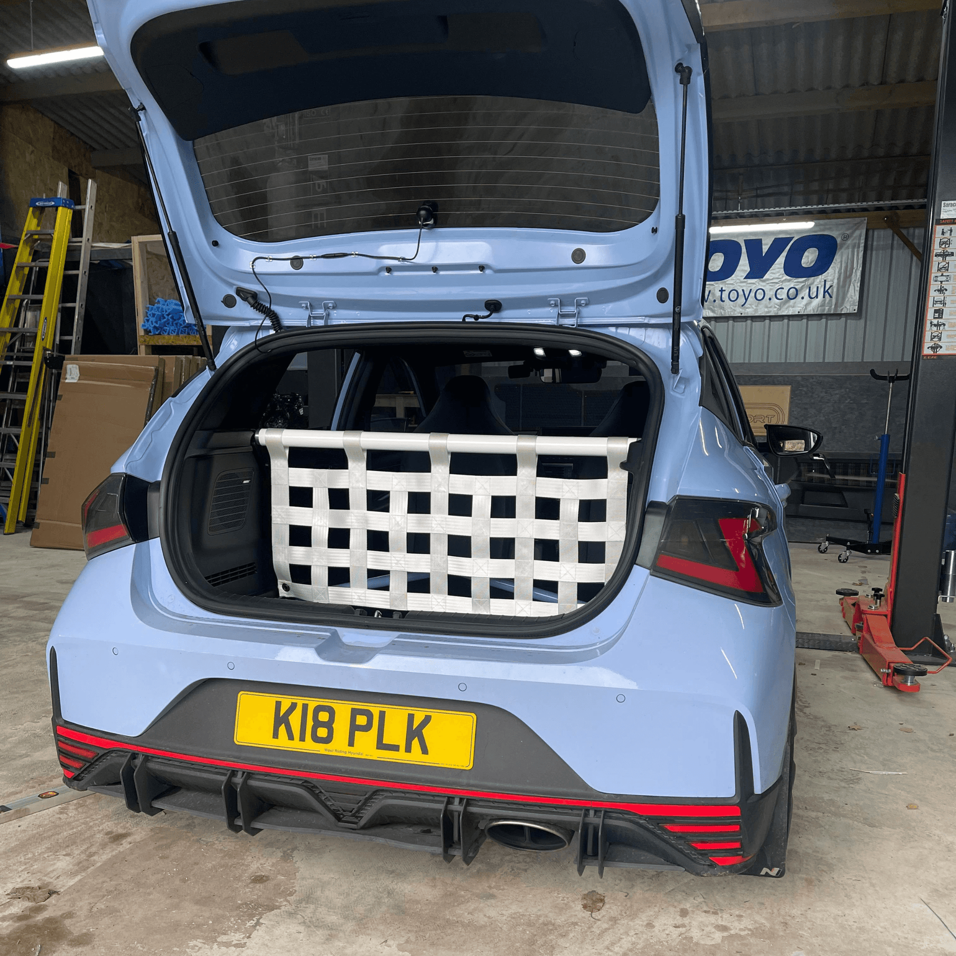 Hyundai i20N Strut bar and Cargo net cargo-nets.co.uk