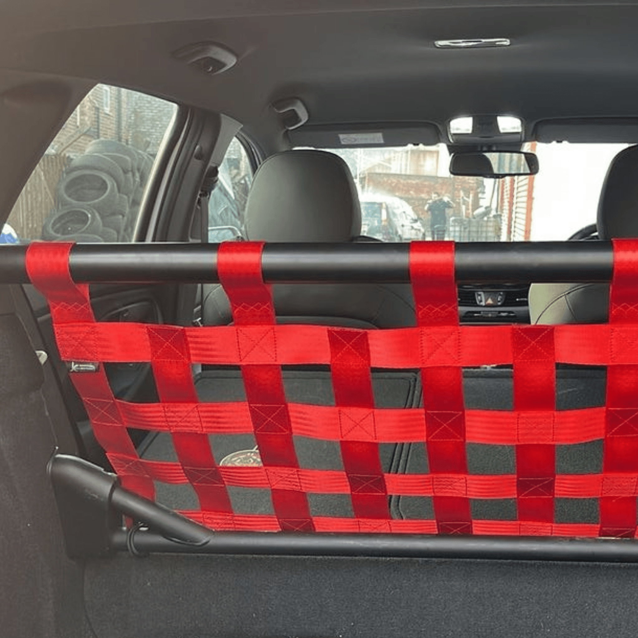 Hyundai i30N Strut bar and Cargo net cargo-nets.co.uk