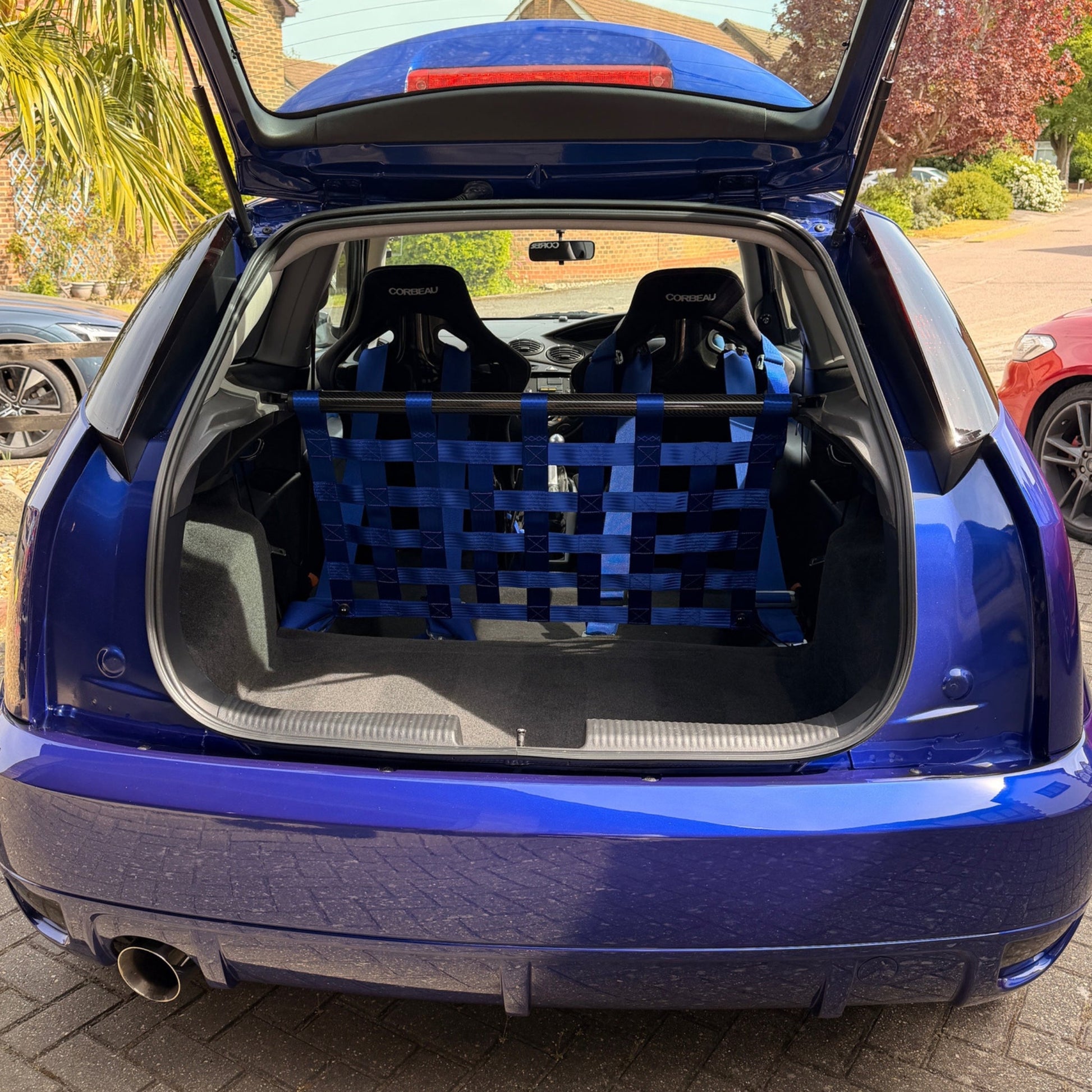 Ford Focus Mk1 ST RS Strut Bar and Cargo Net cargo-nets.co.uk