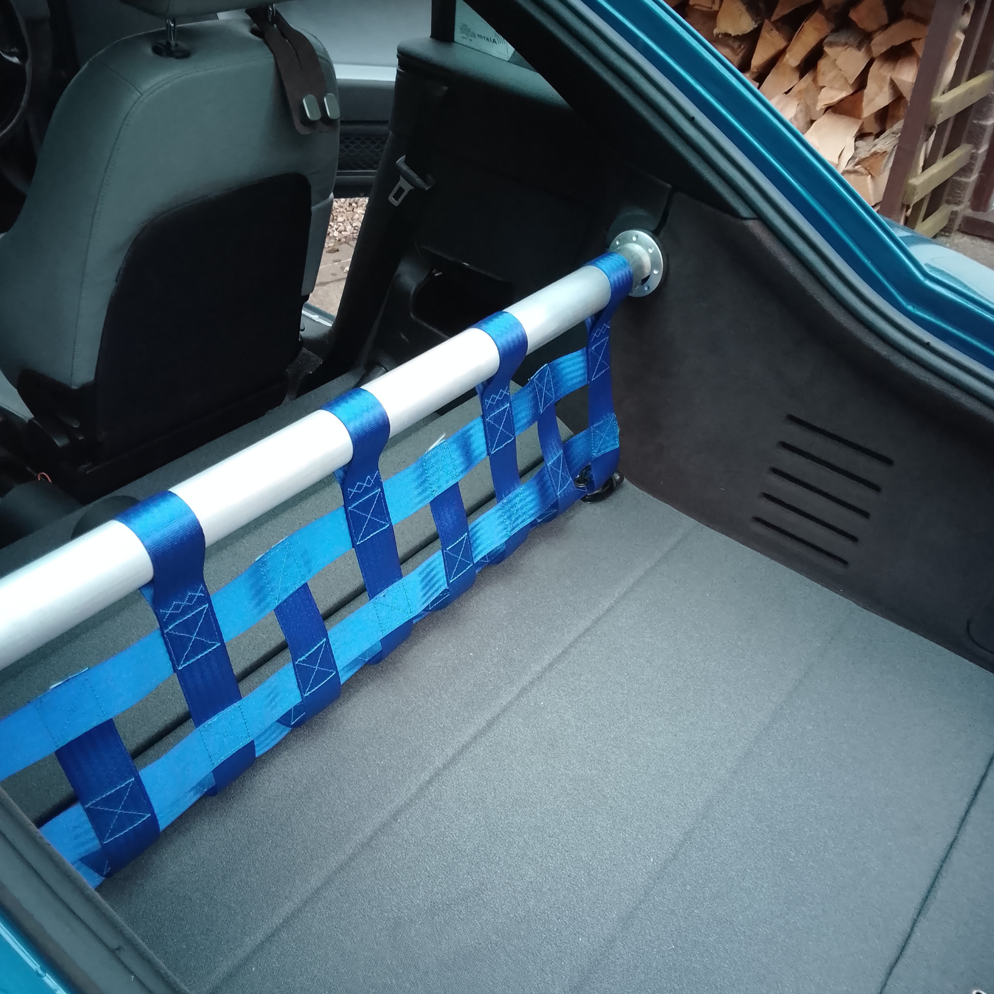 Audi TT Mk1 8N Strut bar and Cargo net cargo-nets.co.uk