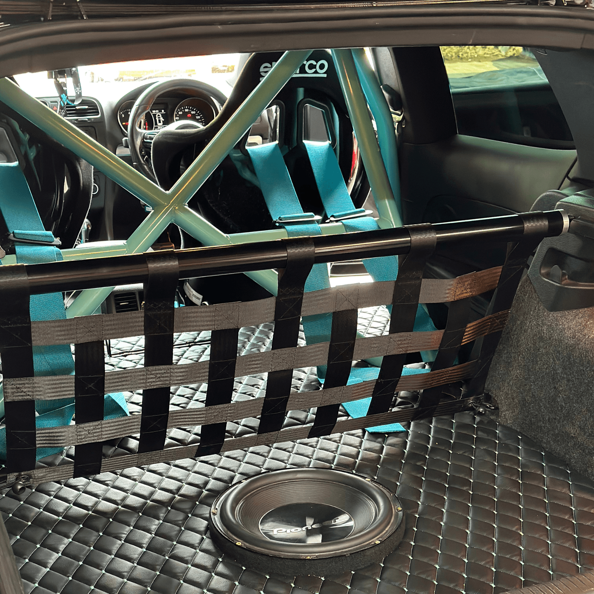 VW Golf Mk6 R GTI Strut bar and Cargo net cargo-nets.co.uk