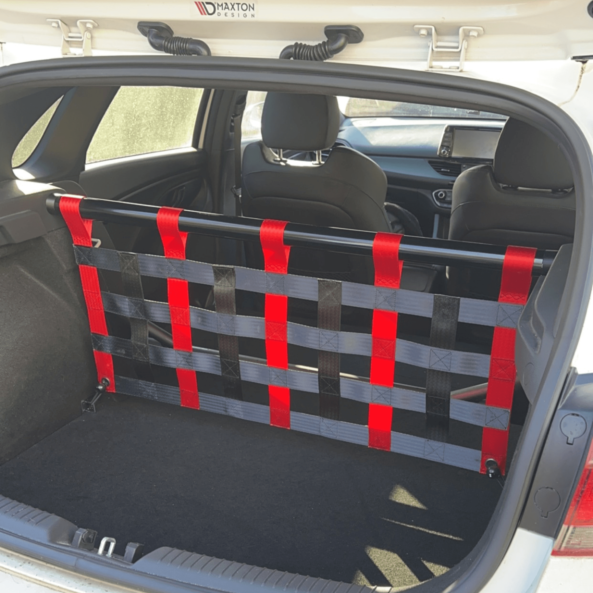 Hyundai i30N Strut bar and Cargo net cargo-nets.co.uk