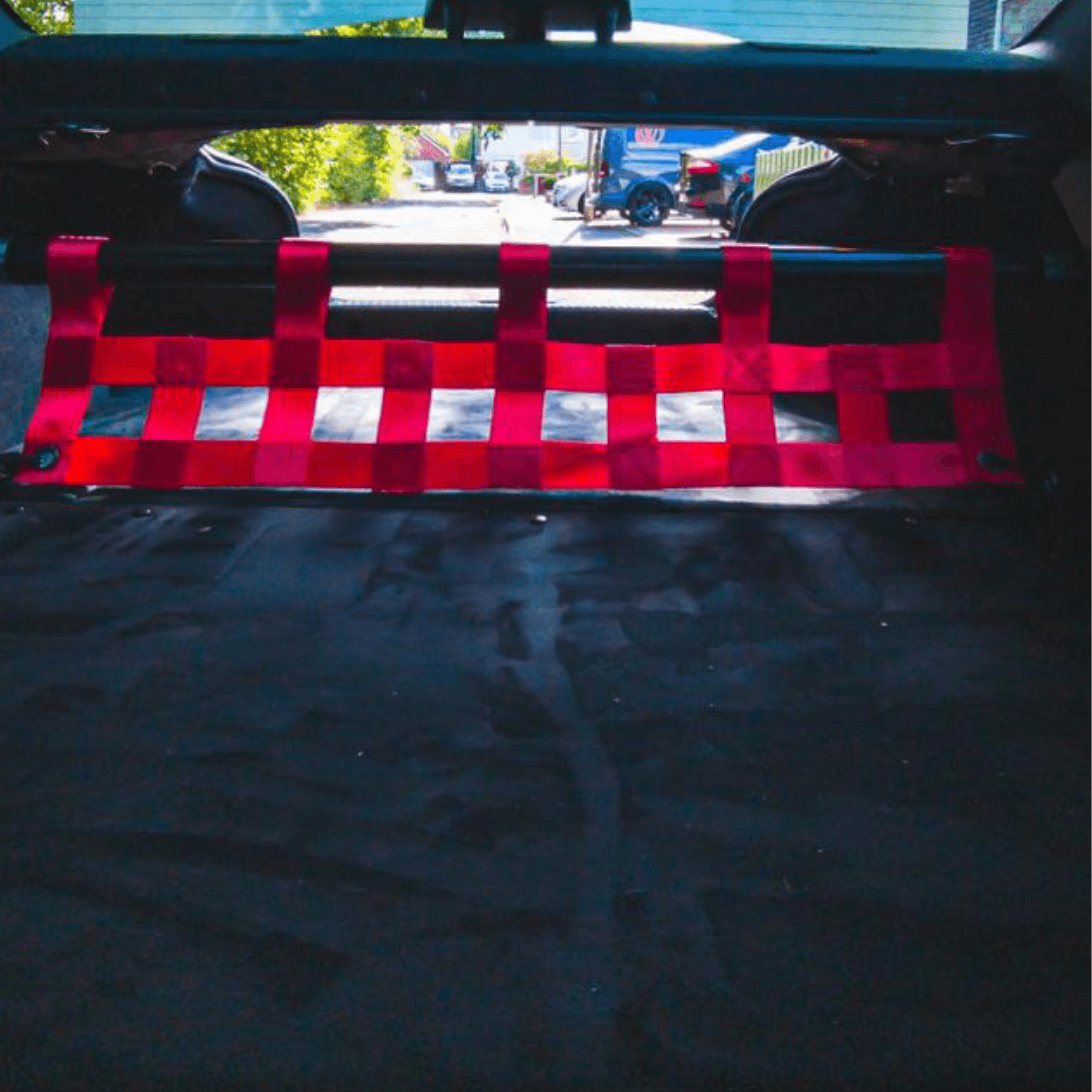 Toyota GT86 Strut bar and Cargo net cargo-nets.co.uk