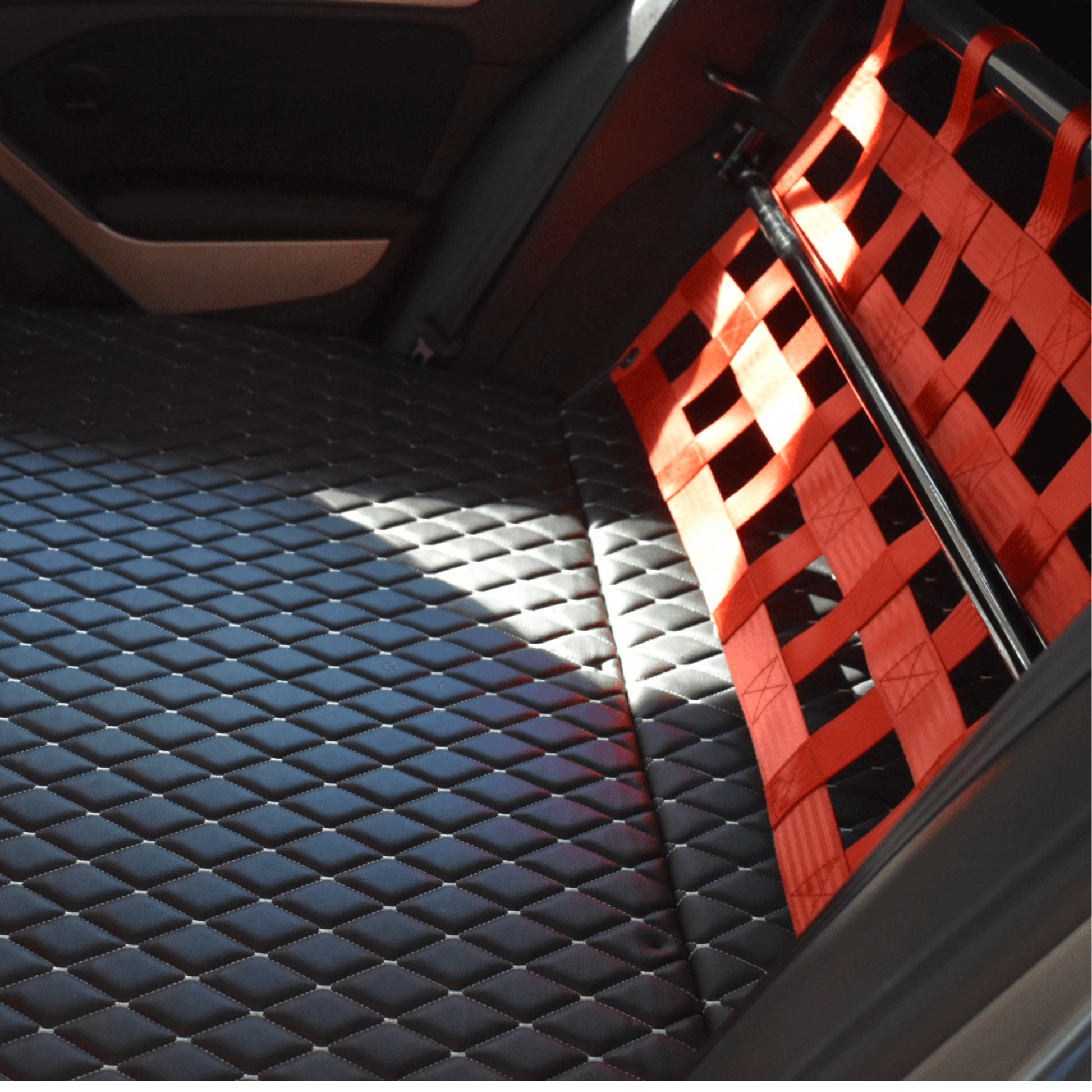 VW Golf Mk5 GTI Strut bar and Cargo net cargo-nets.co.uk