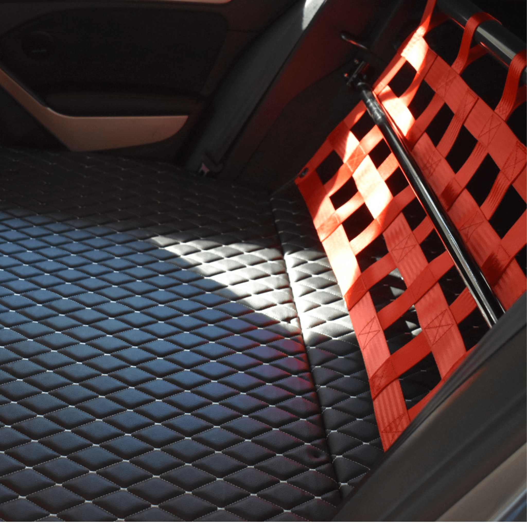 VW Golf Mk5 GTI Strut bar and Cargo net cargo-nets.co.uk