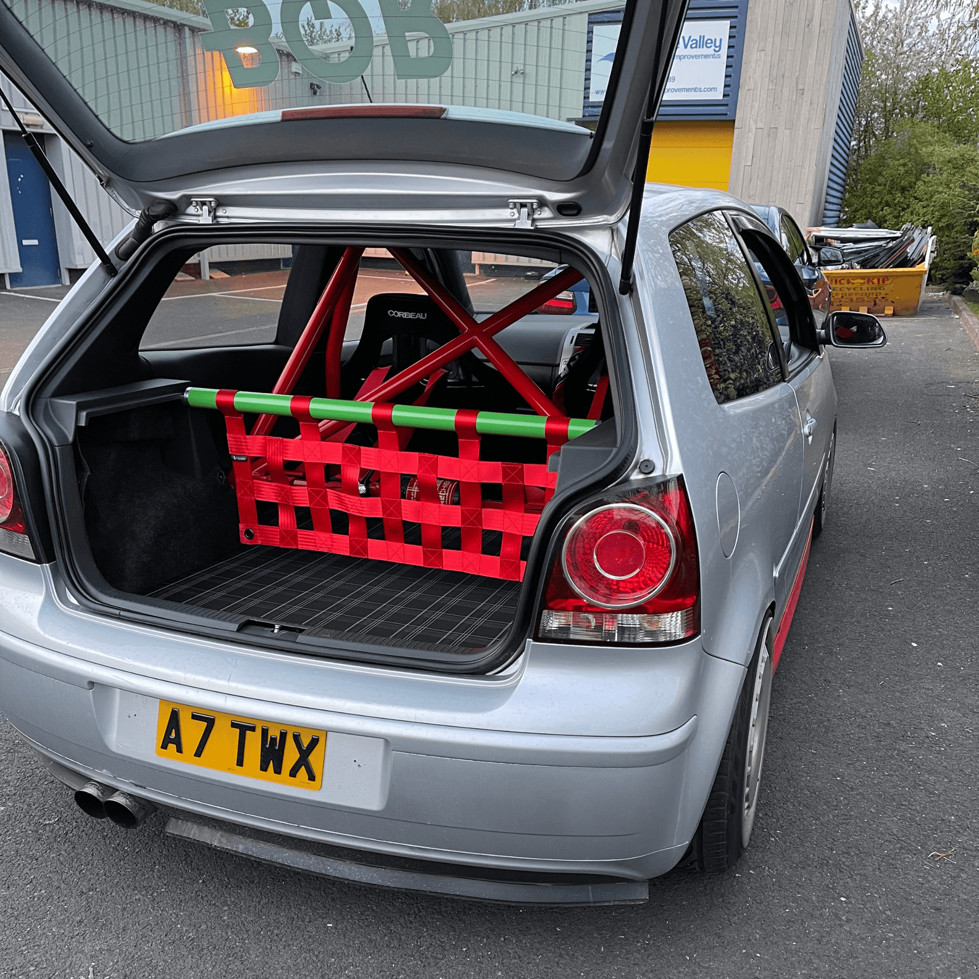 VW Polo Mk4 9n3 GTI Strut bar and Cargo net cargo-nets.co.uk