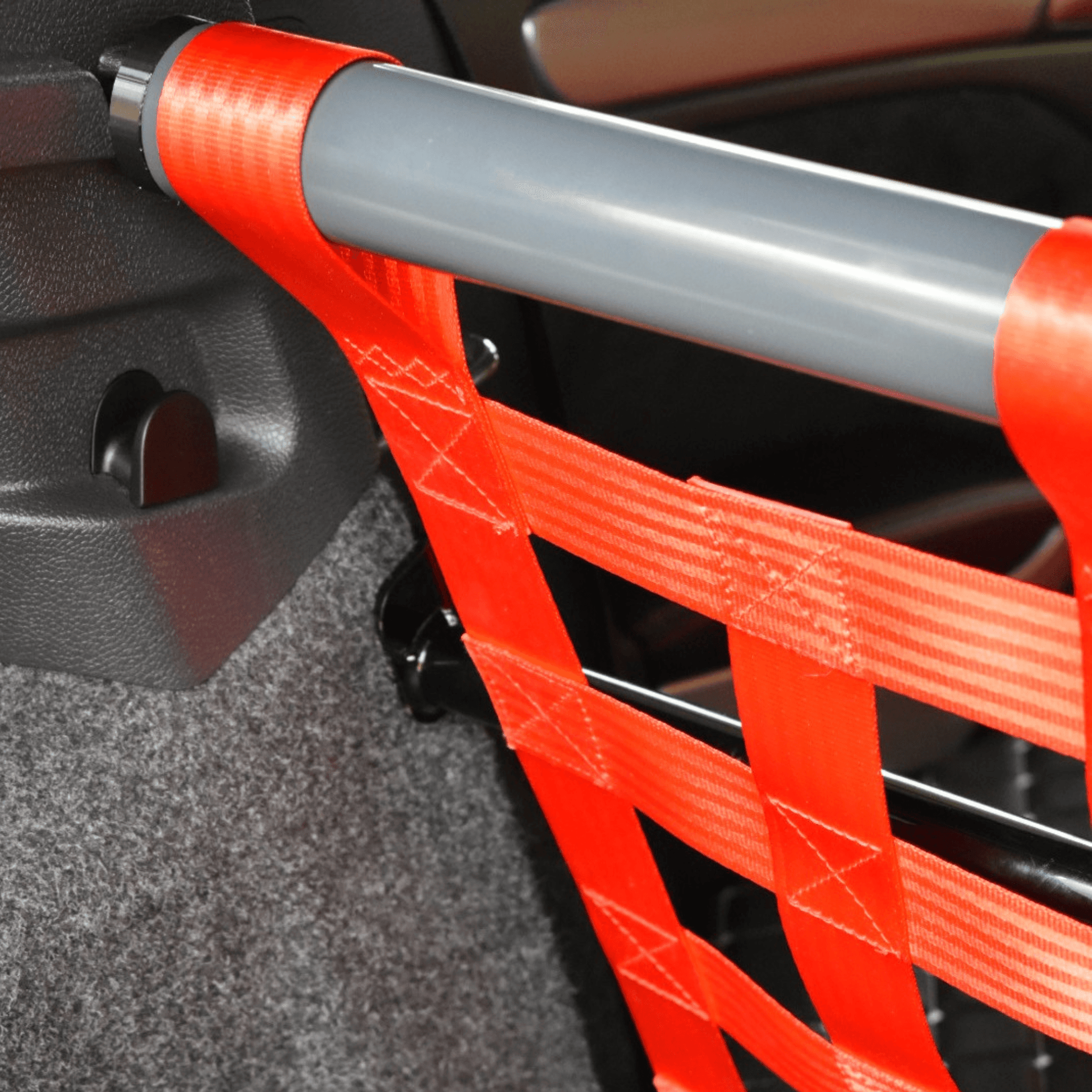 VW Golf Mk5 GTI Strut bar and Cargo net cargo-nets.co.uk