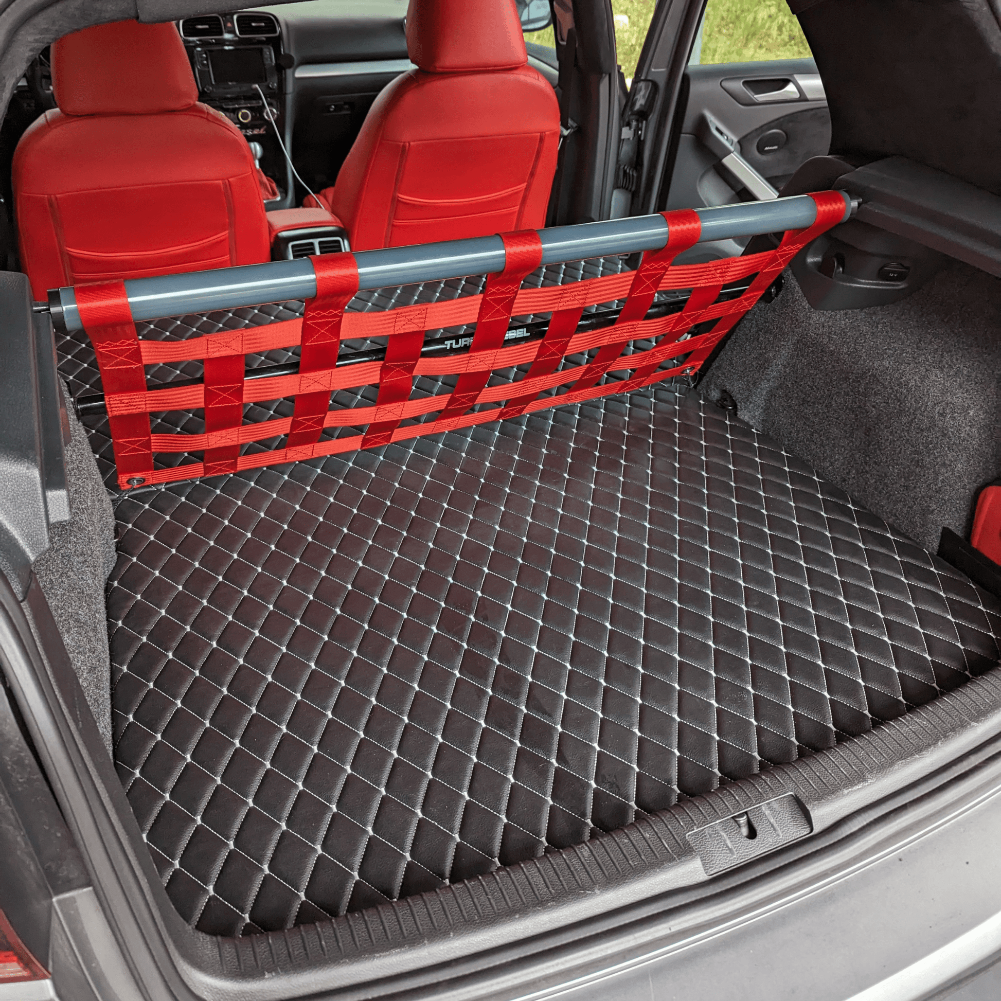 VW Golf Mk5 GTI Strut bar and Cargo net cargo-nets.co.uk
