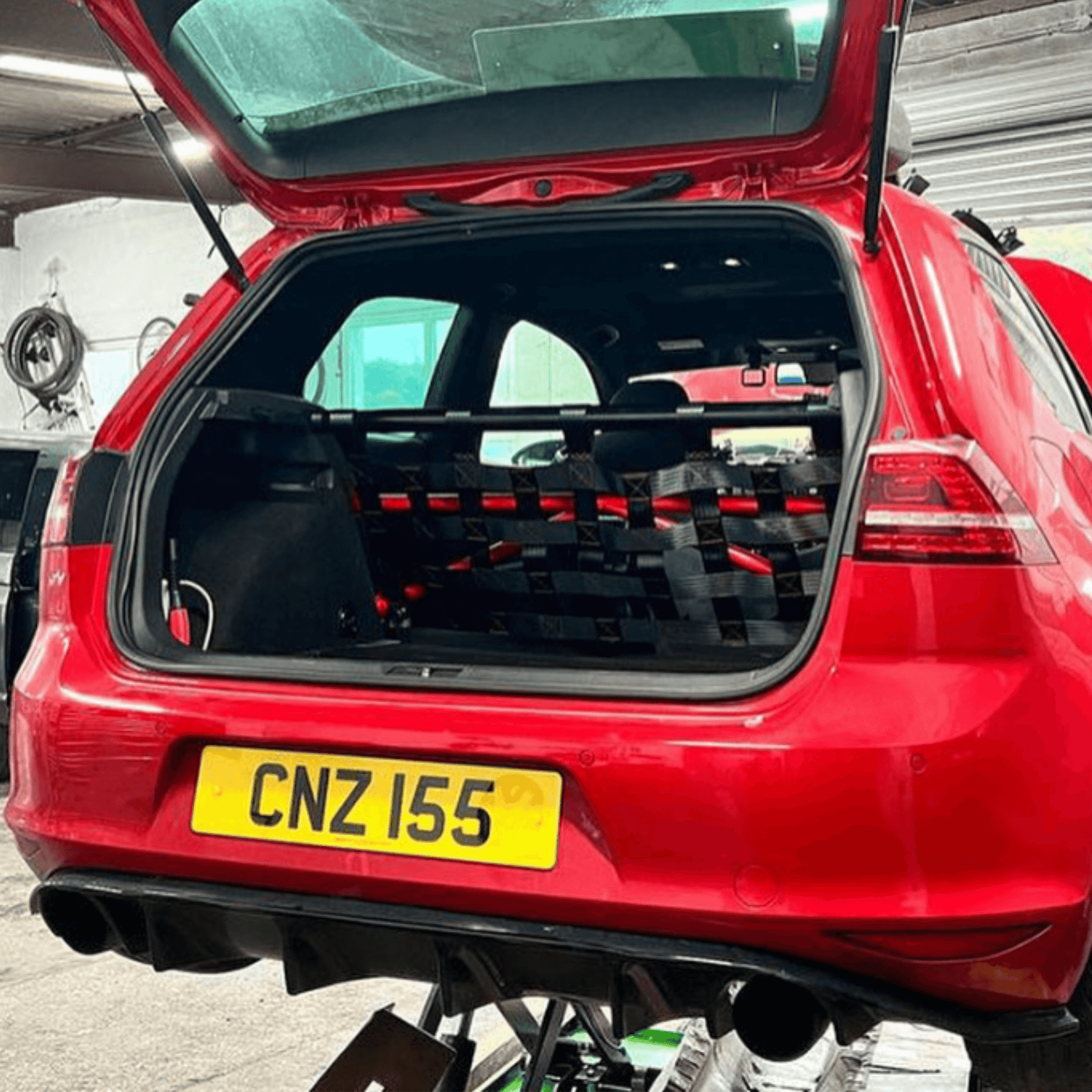 VW Golf Mk7 R GTI Strut bar and Cargo net cargo-nets.co.uk