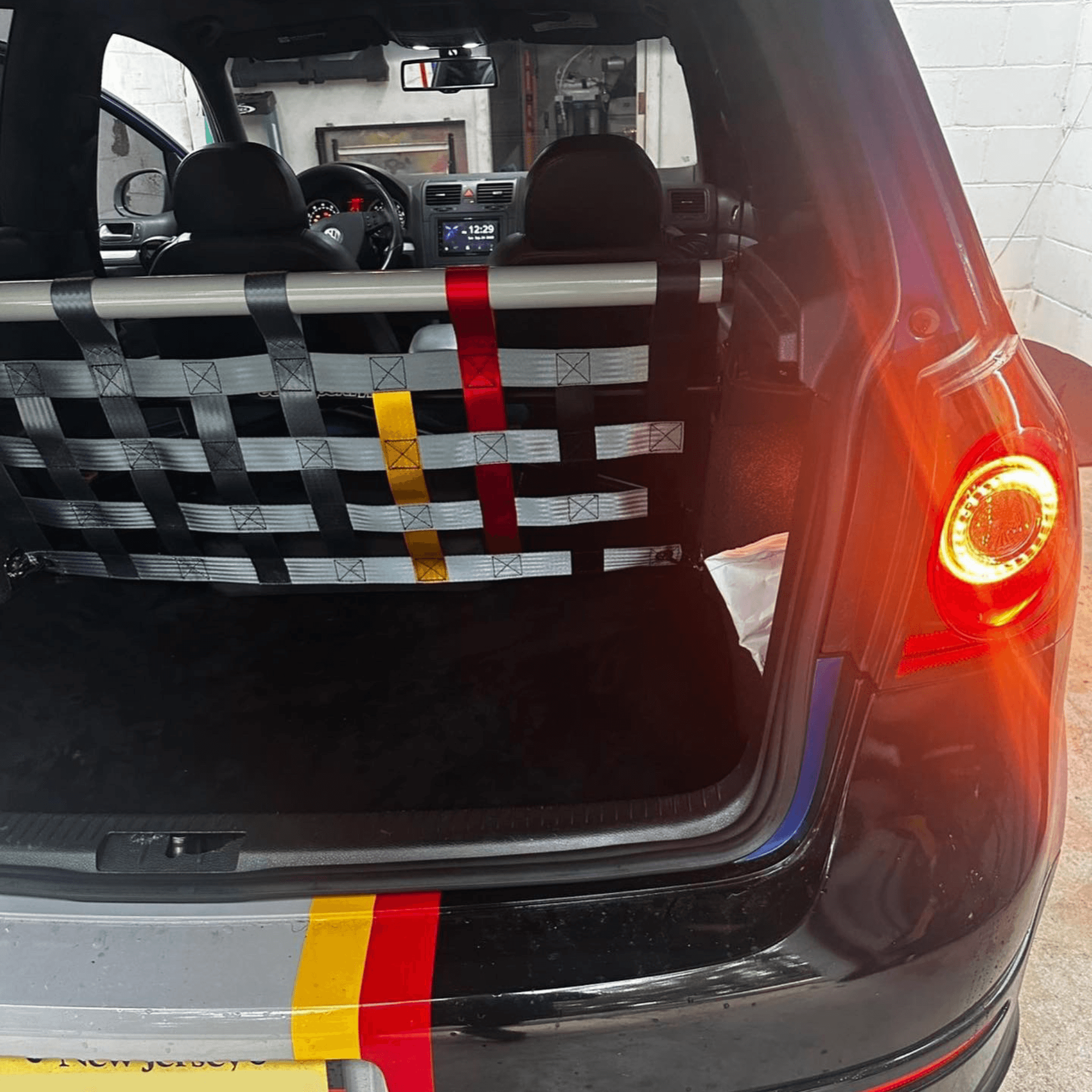 VW Golf Mk5 GTI Strut bar and Cargo net cargo-nets.co.uk