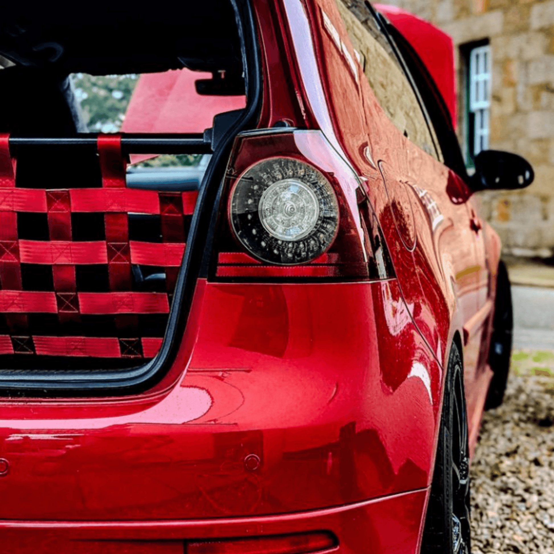 VW Golf Mk5 GTI Strut bar and Cargo net cargo-nets.co.uk
