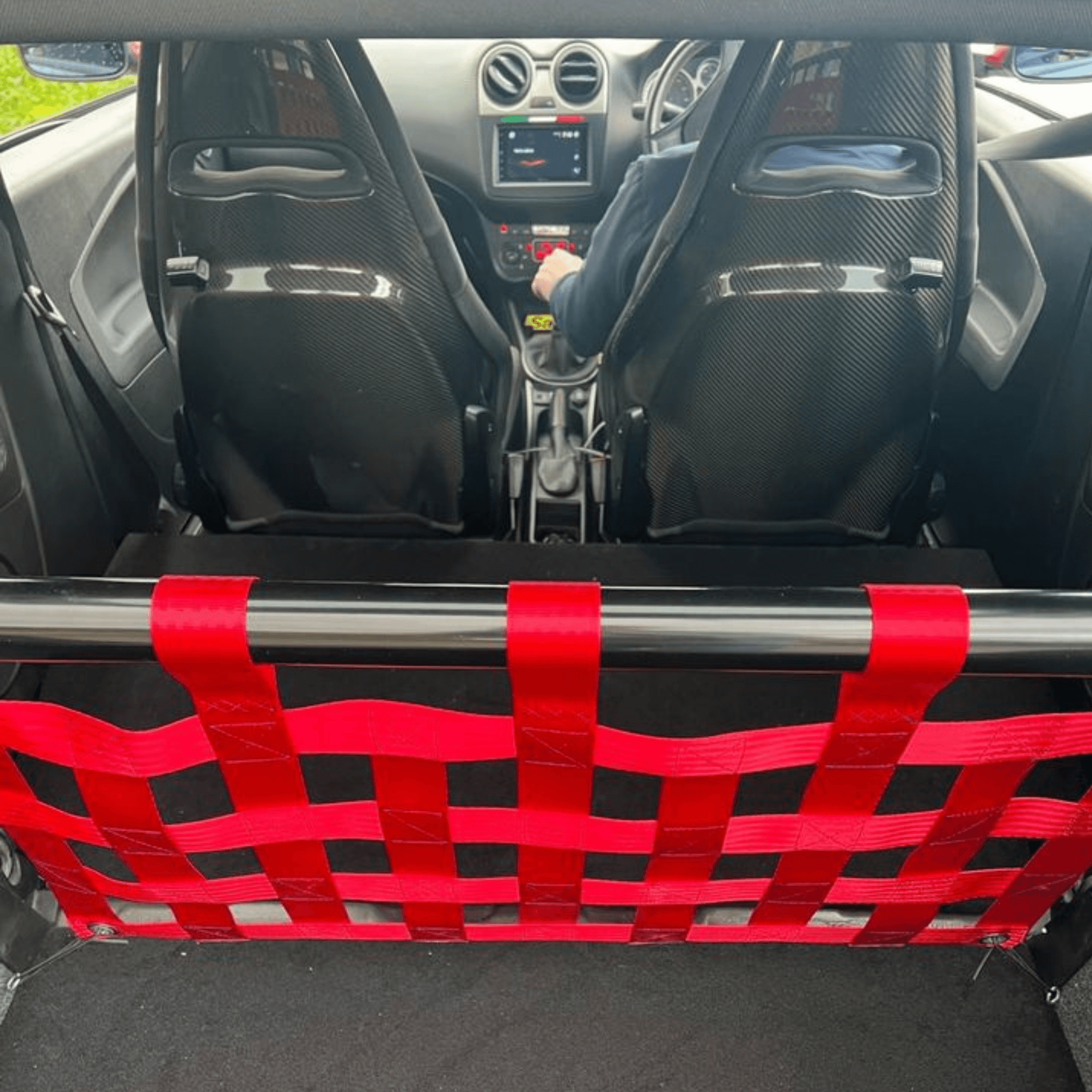 Alfa Romeo MiTo Strut bar and Cargo net cargo-nets.co.uk
