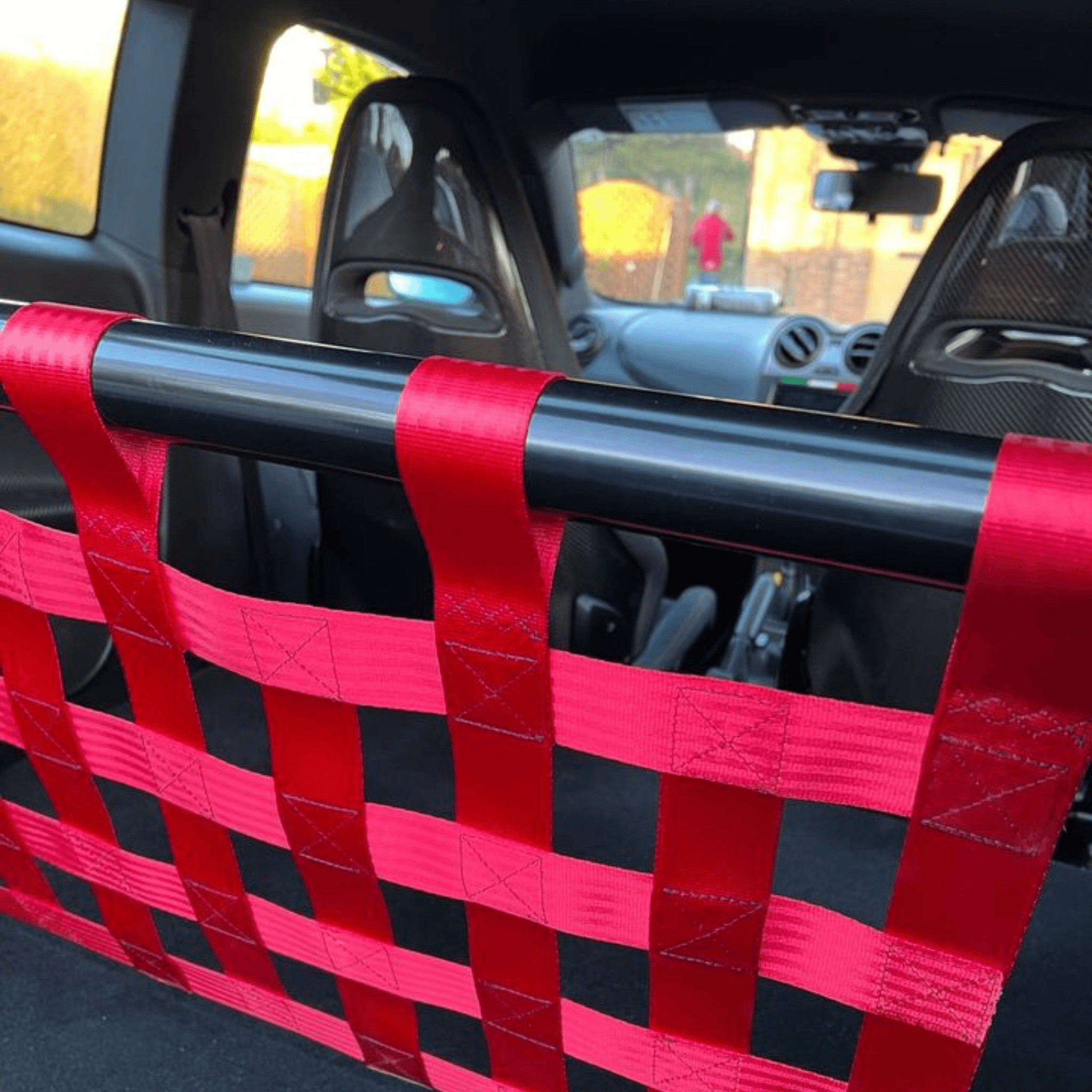 Alfa Romeo MiTo Strut bar and Cargo net cargo-nets.co.uk