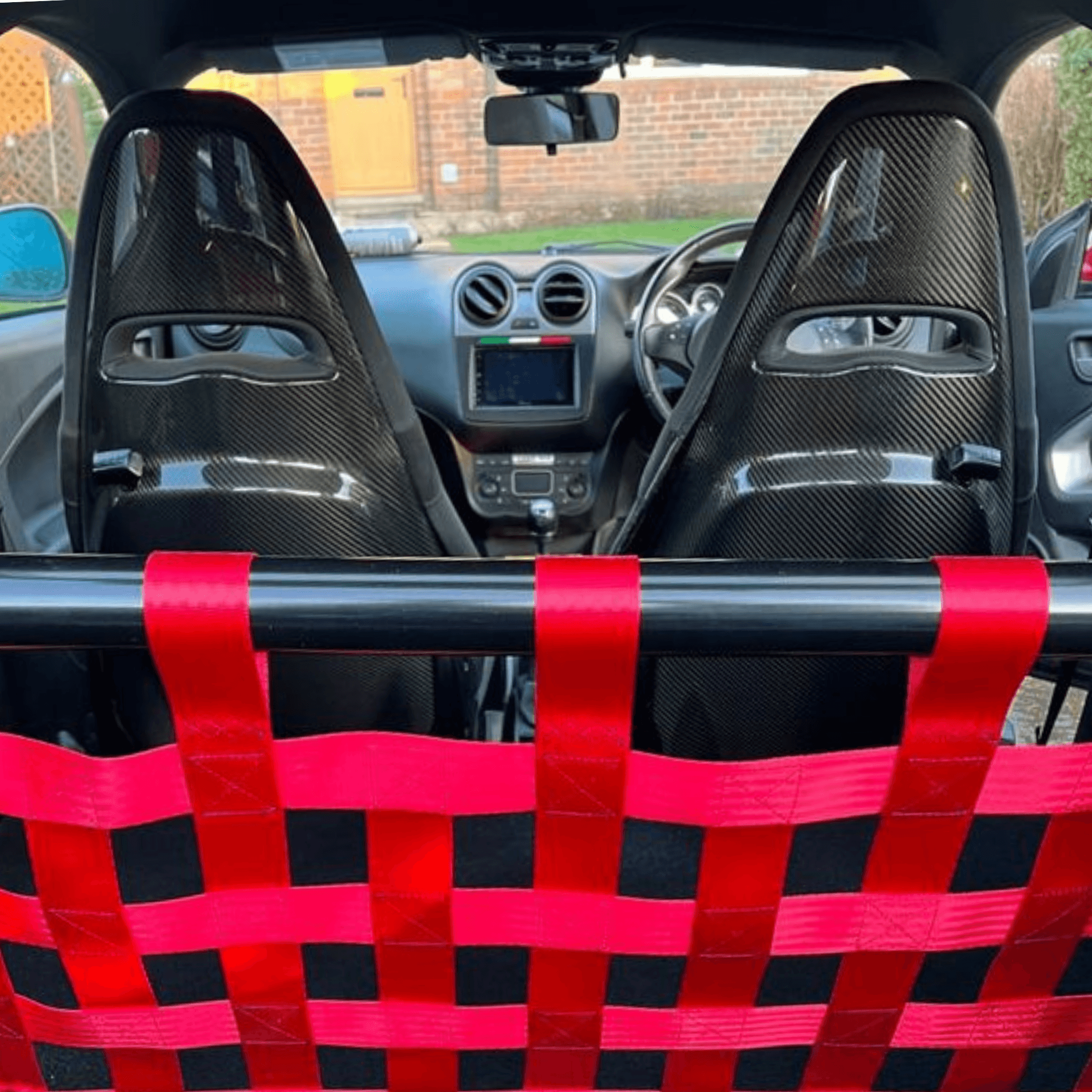 Alfa Romeo MiTo Strut bar and Cargo net cargo-nets.co.uk