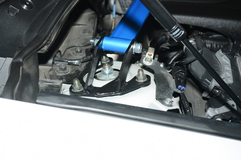 HARDRACE FRONT STRUT BRACE HardRace