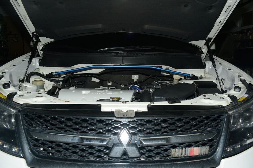 HARDRACE FRONT STRUT BRACE HardRace