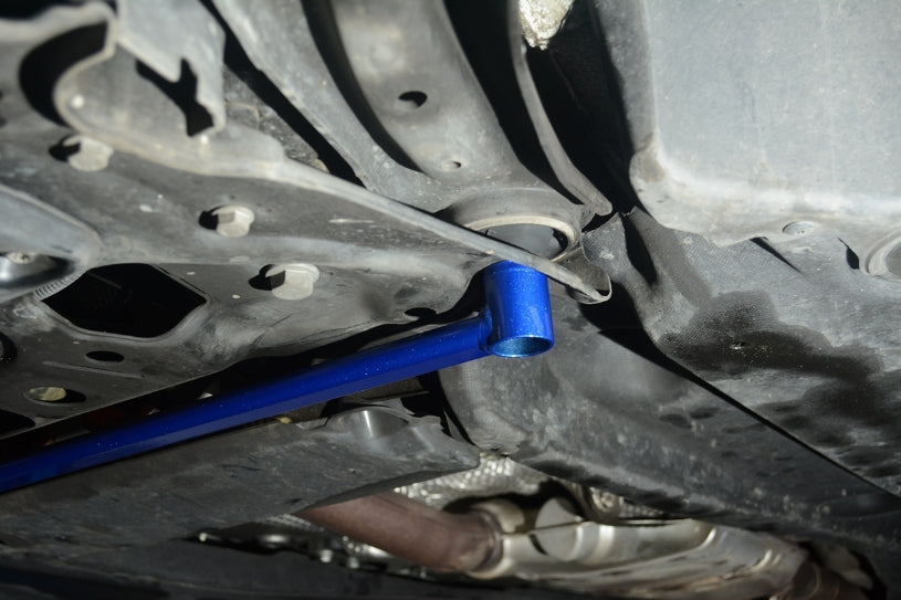 HARDRACE FRONT SUBFRAME SUPPORT BRACE HardRace