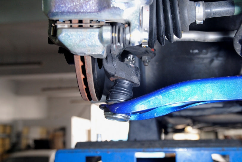 HARDRACE FRONT LOWER CONTROL ARM & ROLL CENTRE BALL JOINT HardRace