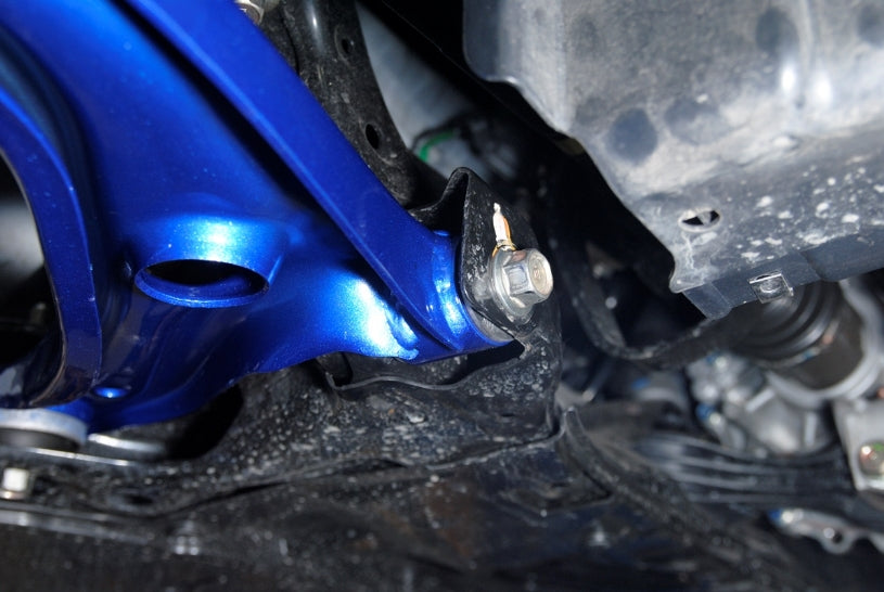 HARDRACE FRONT LOWER CONTROL ARM & ROLL CENTRE BALL JOINT HardRace