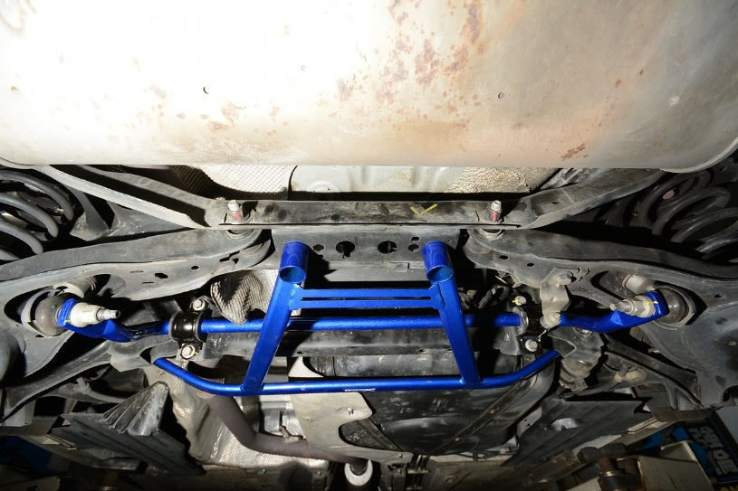 HARDRACE REAR LOWER BRACE HardRace