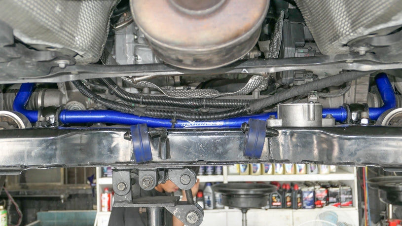 HARDRACE FRONT ANTI ROLL BAR HardRace